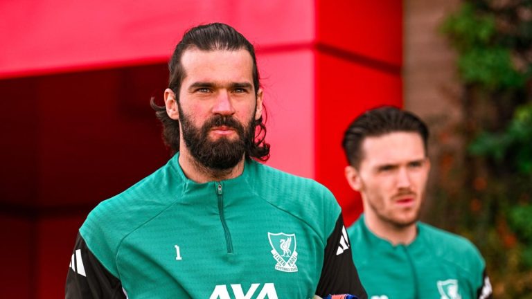 alisson-becker-freddie-woodman-24042026_f3f1ada297781ba38cb09dfdab32eb52.jpg