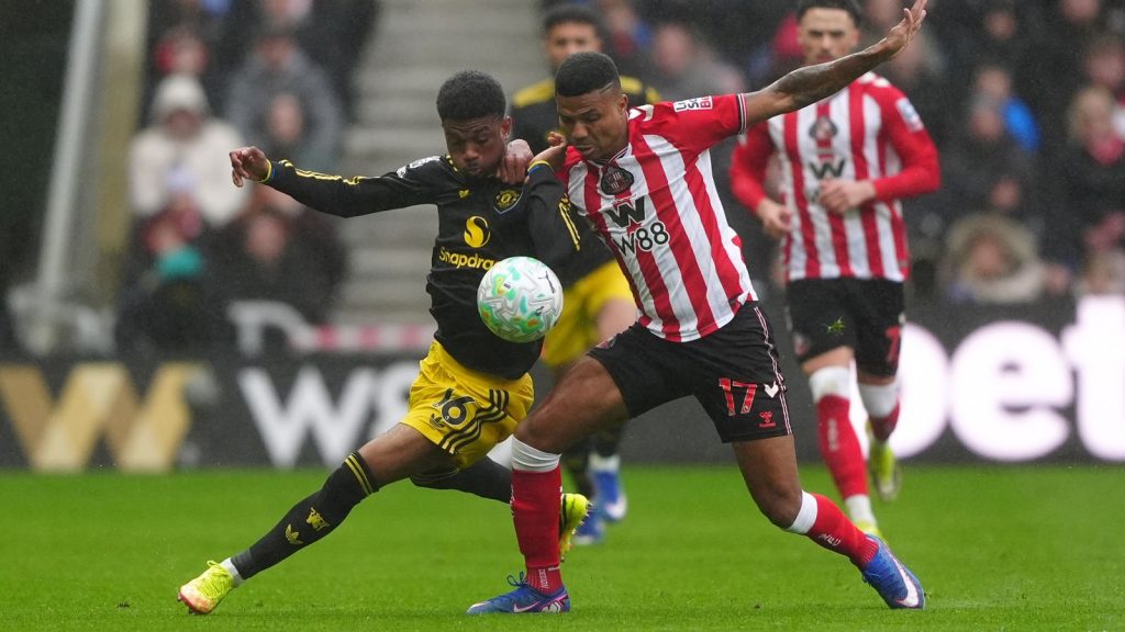 skysports-amad-diallo-reinildo-mandava_7243544.jpg