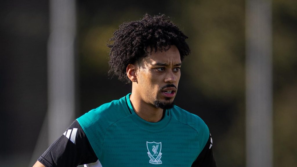 calum-scanlon-liverpool-fc-3-290526_30e09557acd076c15fc3801d1ad3bf18.jpg